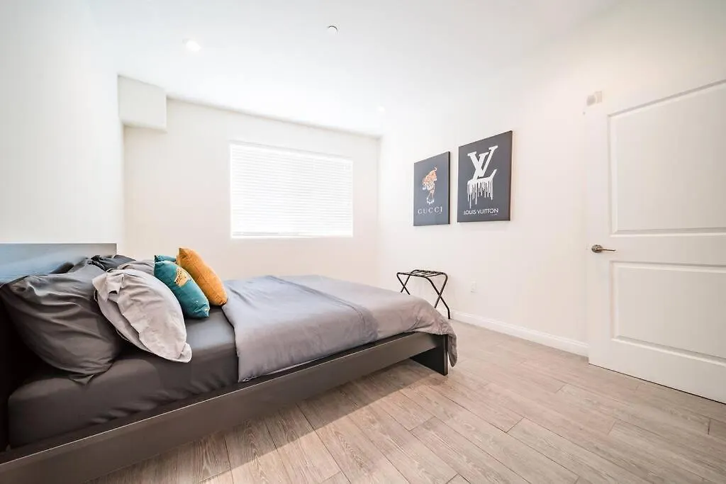 Hype Inspired Urban Escape 3 Bed By Sofi And Lax Apartment Los Angeles