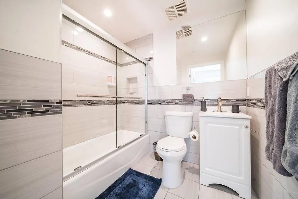 Hype Inspired Urban Escape 3 Bed By Sofi And Lax Apartment Los Angeles 0*,  United States